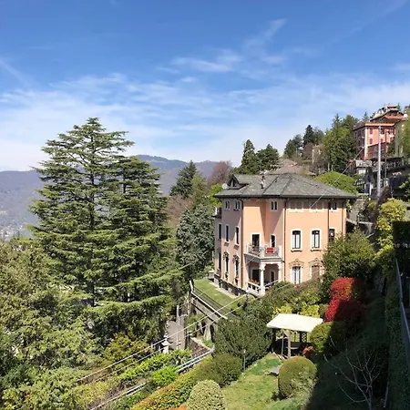 Il Nido Della Fenice Brunate Buitenkant foto